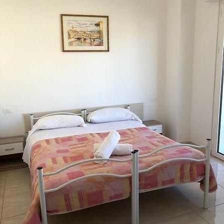 Attico Tacito Apartment Ventimiglia Exterior foto